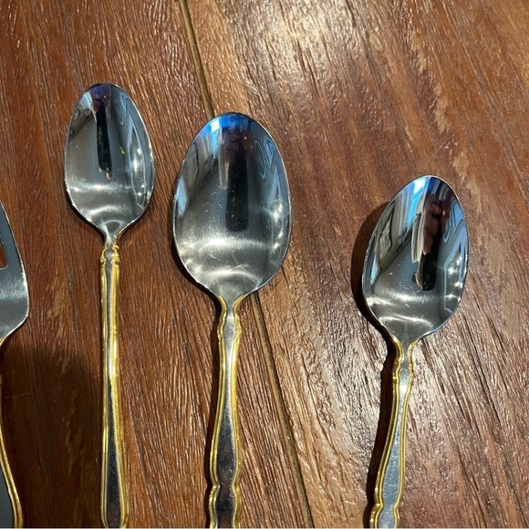 Sold - Picture 3 of 5